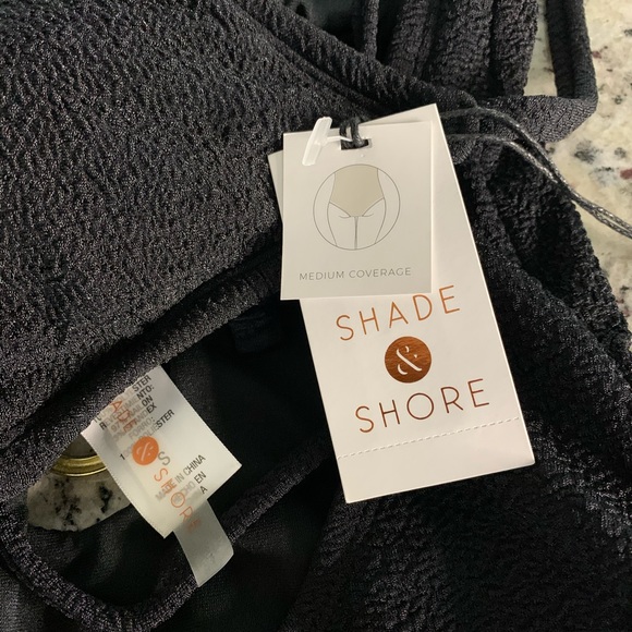 One Piece SwimSuit - Picture 3 of 4